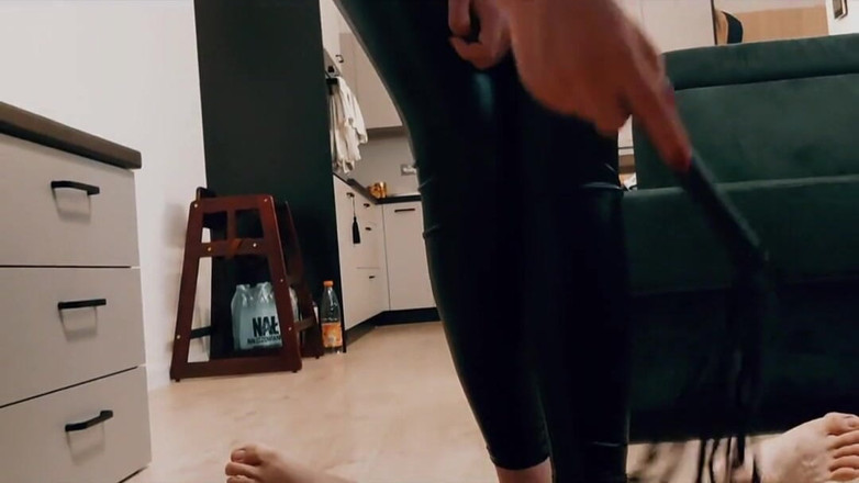 Mistress Redix: Une Journée Dans Ma Vie : Entraînement Non-stop D’esclave (6 En 1 Méga...