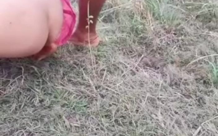 Nisha bhabhi ki chudai: デジホットインド継母は義理の兄弟と性交