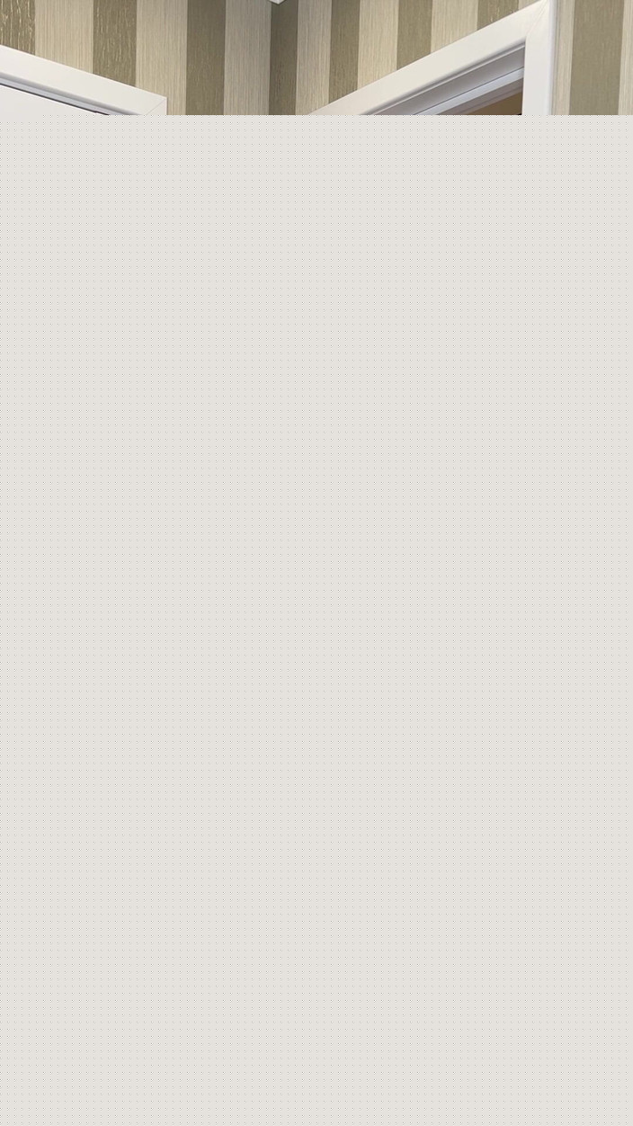 Princess Monica: Fantezie cu secretară peeker, masturbare virtuală, tachinare cu țâțe