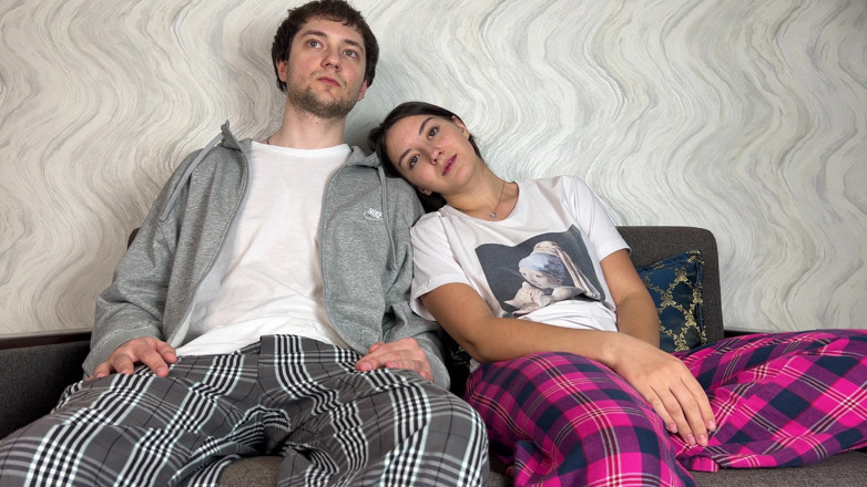 Sugary Kitty: Stepsister Caught Hard Big Dick Step Brother's - Couldn't and Blowjob!...