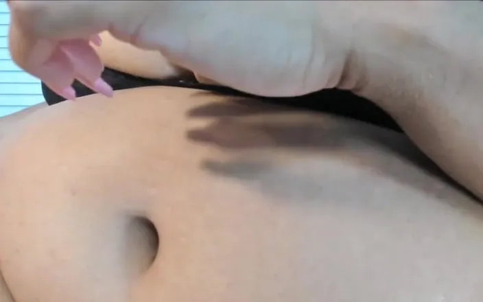 Josie4yourpleasure: Oiling my ass and a little dildo pussy play action