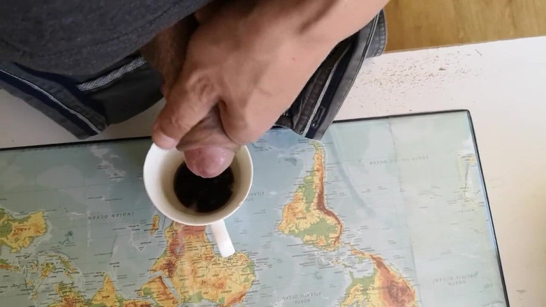 Rafael Torreano: Un ragazzo eccitante si masturba per mettere un po' di...