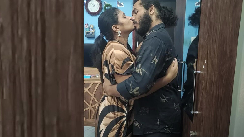 Vaigavarun45: Mallu trivandrum coppia blocco dei labbra caldo romanticismo con cazzo
