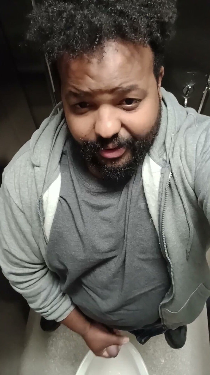 Eddie Venezuela: Black Stepdaddy Pisses and Cums in Public