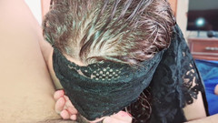 Agnes Swallow: 자기 성기를 조금 만지고 있어