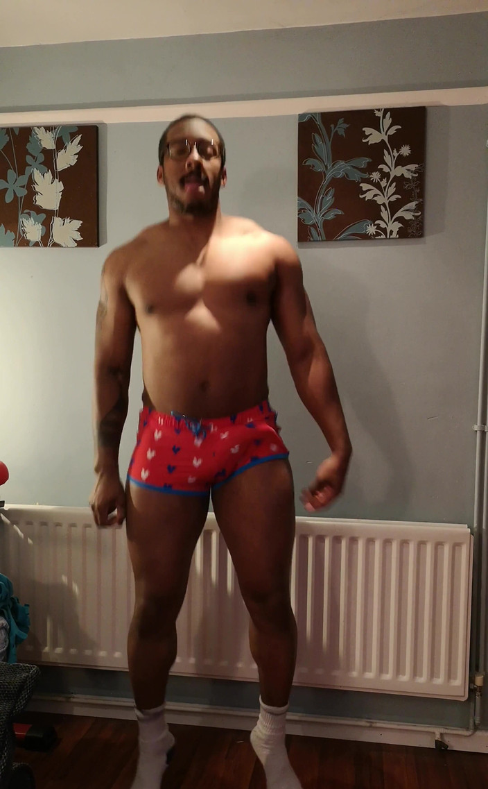 Amadeus: Adoro questi pantaloncini. Modalità amadeus