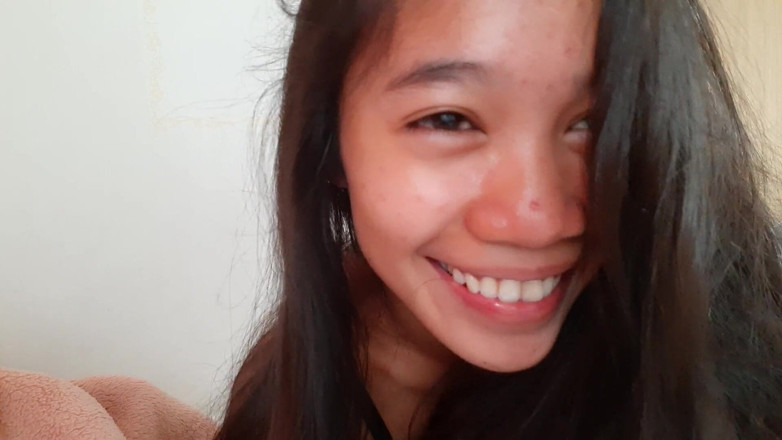 creamberryfairy: Tagalog Fucking Horny GF