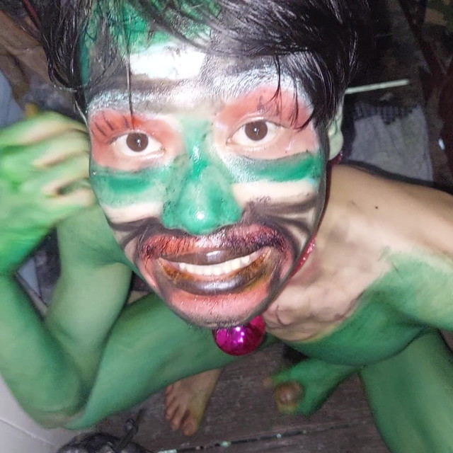 Clown likes to play with colors part 2 (Clown likes to play with colors. Aof) Clown likes to play with colors part 2 (Clown likes to play with colors. Aof)