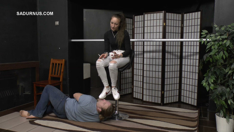 Sadurnus: Mistress Evangelie Gets Her Shoes Cleaned and Smokes