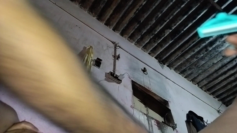 Mg3947731: 我老婆的阴户被剪毛