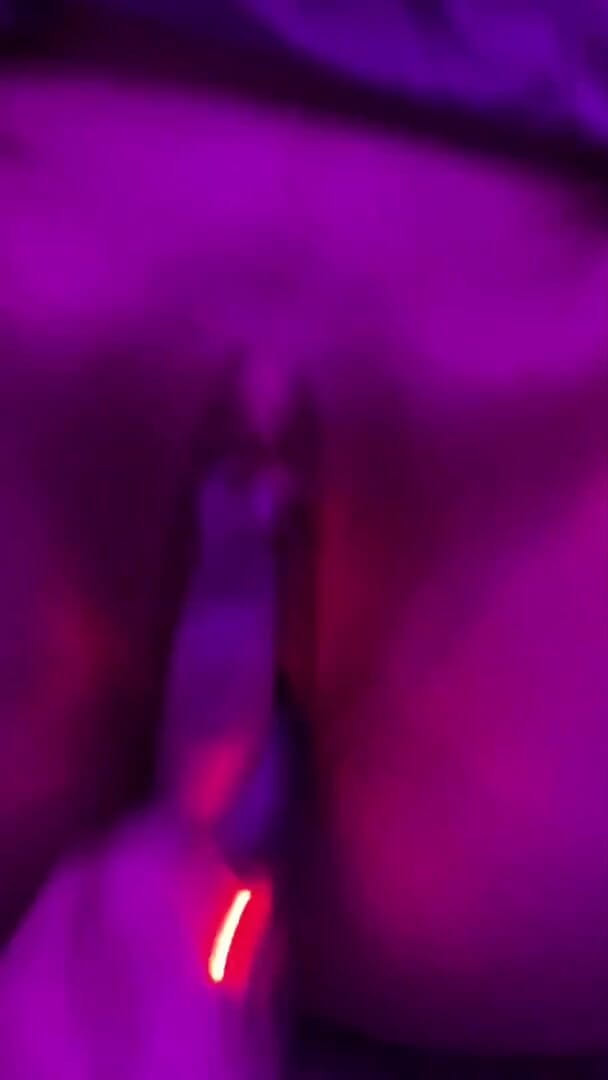 Fickna: Obrovský orgasmus! Sexy!