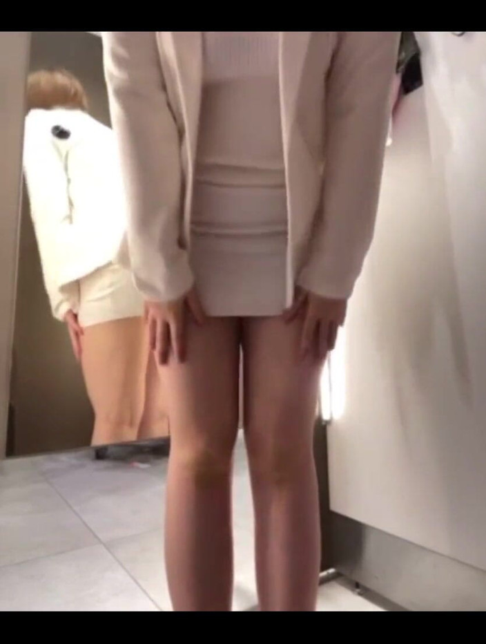 JuiceLussie: Public Fucking in the Fitting Room