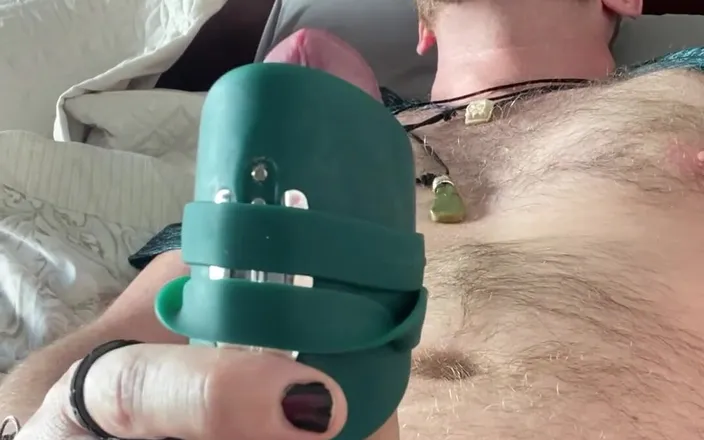 Dirty Talking Guy: Having a fan control my toy! How long could you...