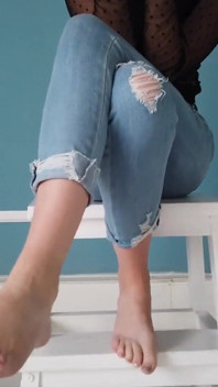 Jeu de pieds d'une jeune fille