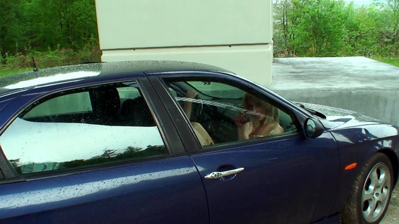 Emma Gold: Publicsex onder de snelweg