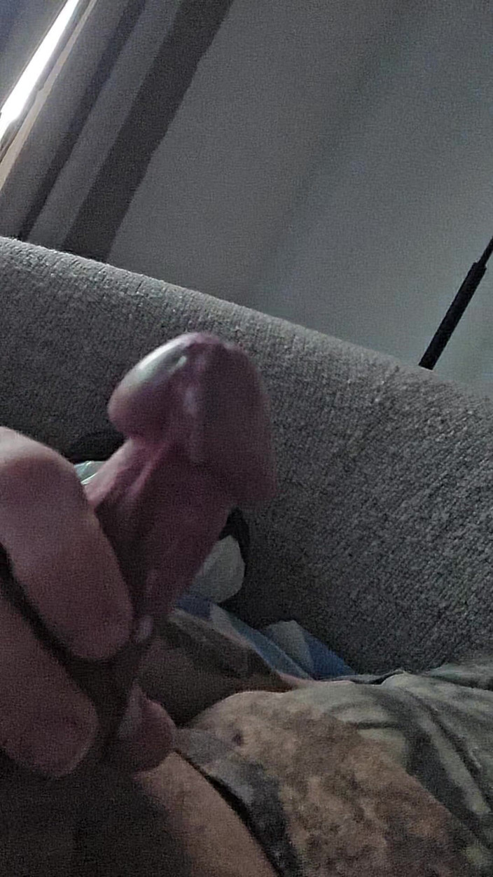 stefanspace96: De beaux pieds de cul se font traire, baise-moi ?