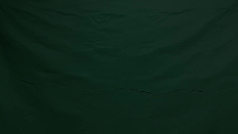 HeIsSooThin: Huidkleurige g-string passen