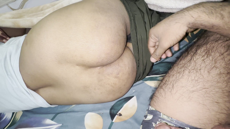 Sexy taniya ki Chut dekho or sexy pose bhi: Plný hardcore sex s nevlastní matkou