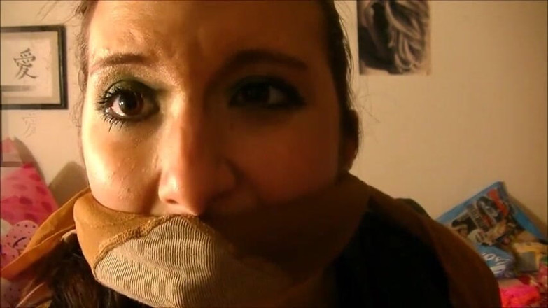 Selfgags classic: 50 minuter av själv munkavle!