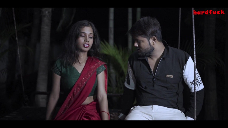 HARDFUCKING: An Unangulated Beautiful Girl in a Saree Is Roaming in...