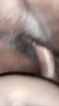 Memuaskan gairah seksual adik tiriku yang bertoket besar