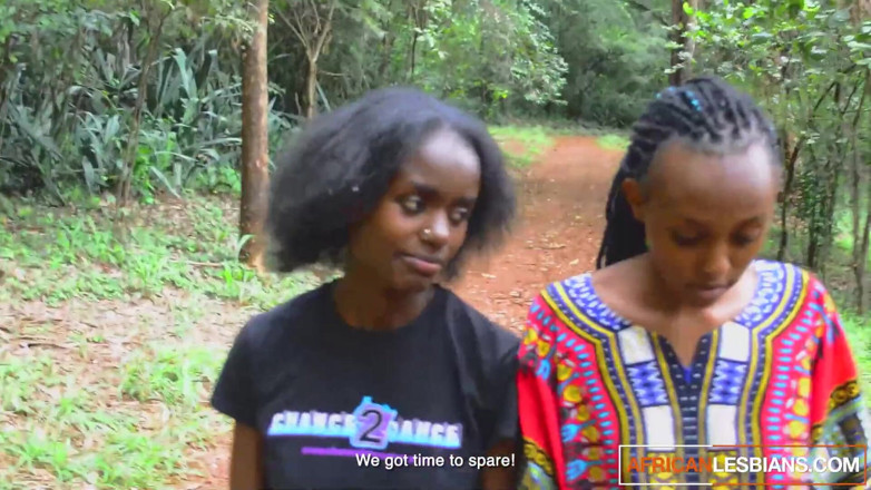 African Lesbians: เลสเบียนมือสมัครเล่นผิวดำแอฟริกัน ดูดหีแล้วแตกน้ำพุ่ง!