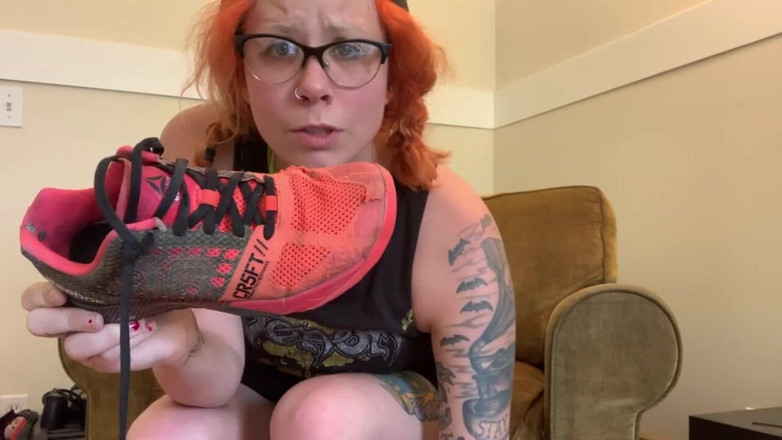 Deanna deadly: Meus sapatos de academia sujos e usados