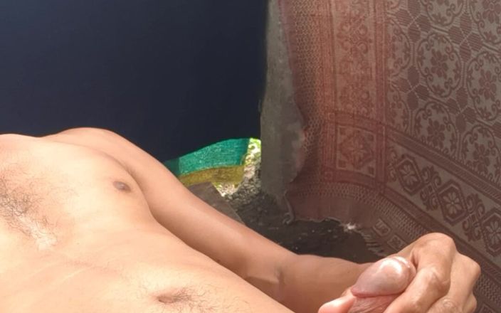 Che: Kontol hitam besar handjob pria India bersetubuh berdiri
