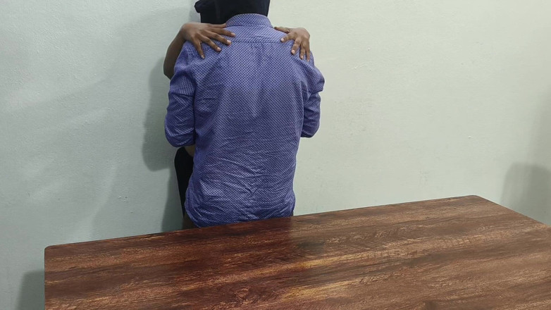 CloudyPush59: ophis boy ke saath anu aanti ka poora mood