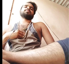 Ismaatdeva होली की चुदाई महसूस कर रही है