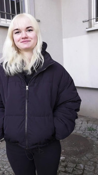 Duitse scout - kleine Zwitserse tiener Lilly Lovemoon 18 Opgepikt voor het eerst casting seks