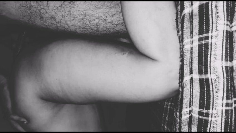 Rishi: Beta, làm điều đó từ từ, cha dượng của bạn sẽ thức...