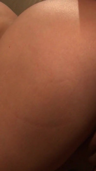 Elegante peituda 1_elegant morena milf é fodida e gozada em seus peitões