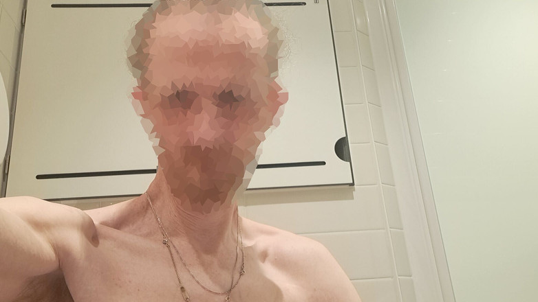 Exckali Bur: Bir hafta aradan sonra mastürbasyon, kızlar amında döl fışkırtmasını hissetmeni...