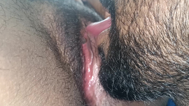 Apple baby: Video viral ibu rumah tangga lagi asik jilat memek