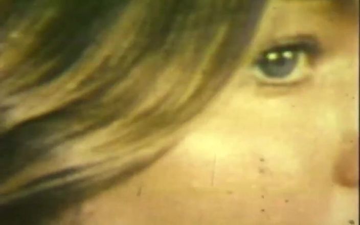 Vintage megastore: Ensam onanerar slampor - restyling film i Full HD
