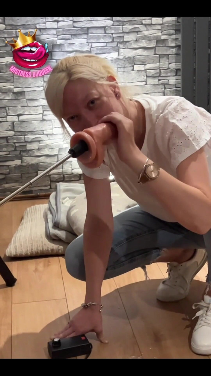 BJQueen and Rod: Просто спонтанно использую мою машину для траха