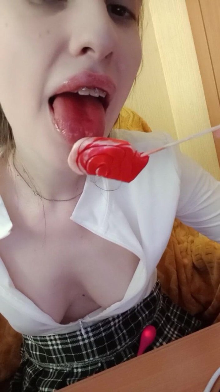 ElzaKom: Znič svou přítelkyni ve Voodoo Me?