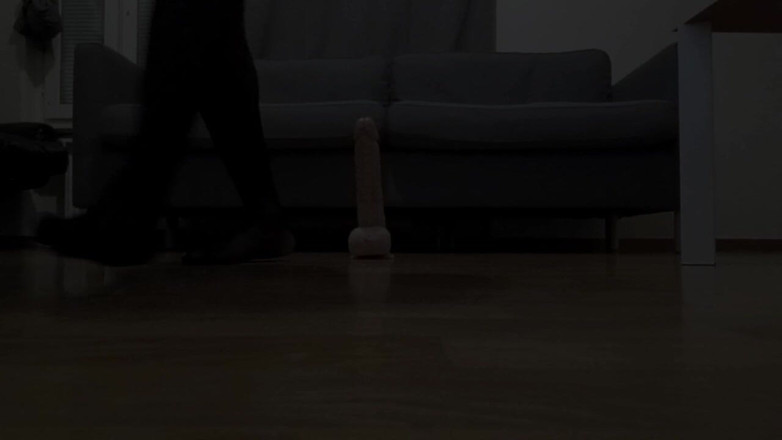 Horny bog dildo: Sexy zadek