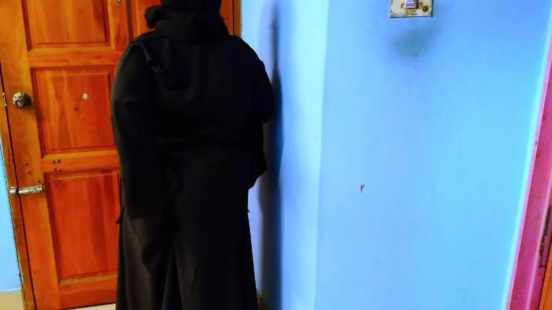 Aria Mia: Je baise ma belle-sœur arabe sexy quand elle se masturbait...