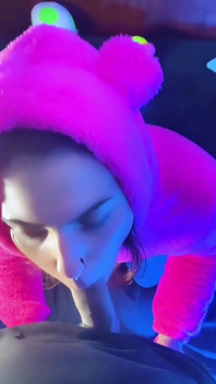 Ganhando Porra Na Boca Como Uma Boa Menina