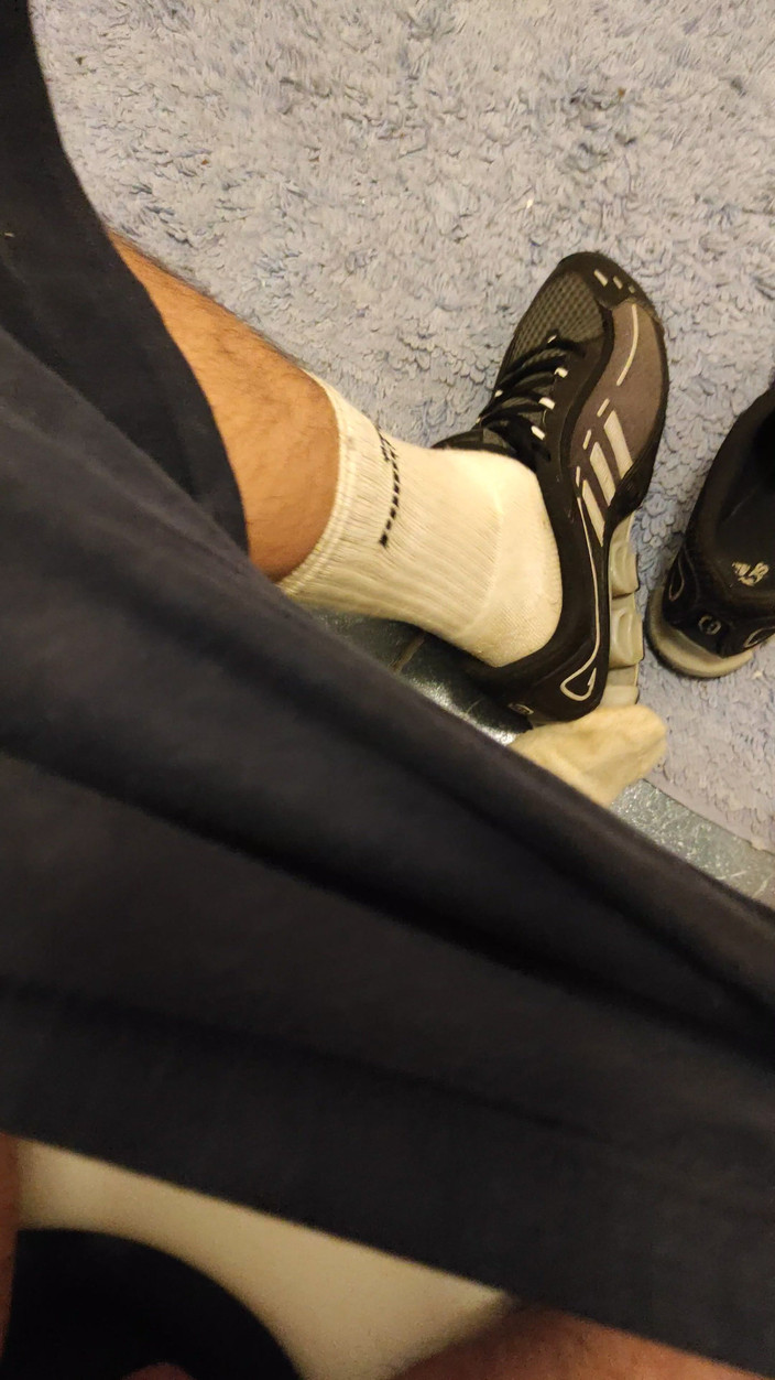 SmokedAlloy2: Dirtyjunkbro (dj -bro) in the Toilet, Totally Wet, Dirty Pissed Socks and...