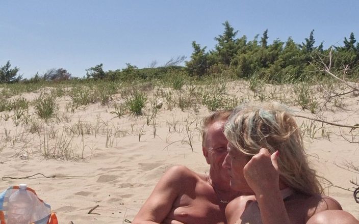 Gigi and David: Nudistická pláž stripchat sex show Gigindave Shemale přítelkyně setkání mobilní
