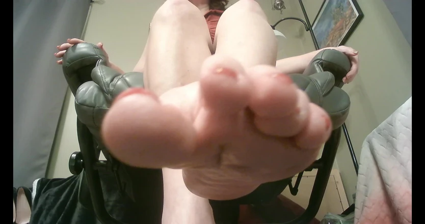 Elianna: Giáo viên đĩ mới