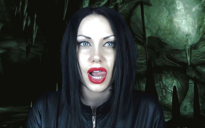Goddess Misha Goldy: Gjord för att onanera medan en jätte beskriver hur hon åt...