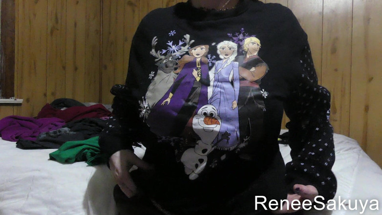 Renee Sakuya: Фетиш бюстгальтера, зміна багато бюстгальтерів