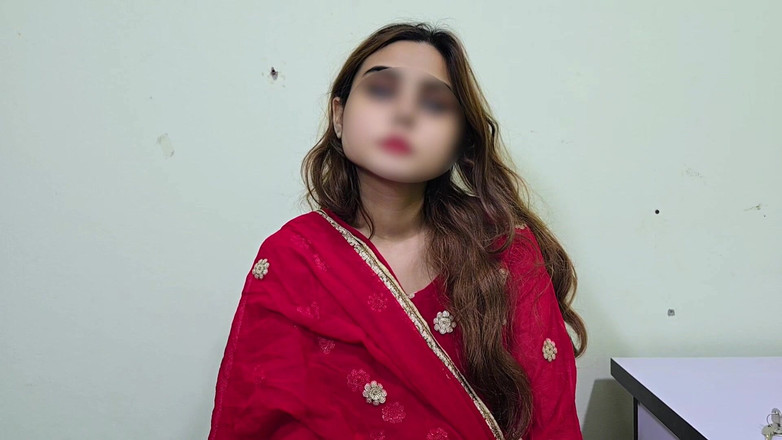 Faryal: Ik wil je poesje - Hindi vunzige praat