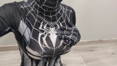 KamilaTs: Masturbazione cosplay!
