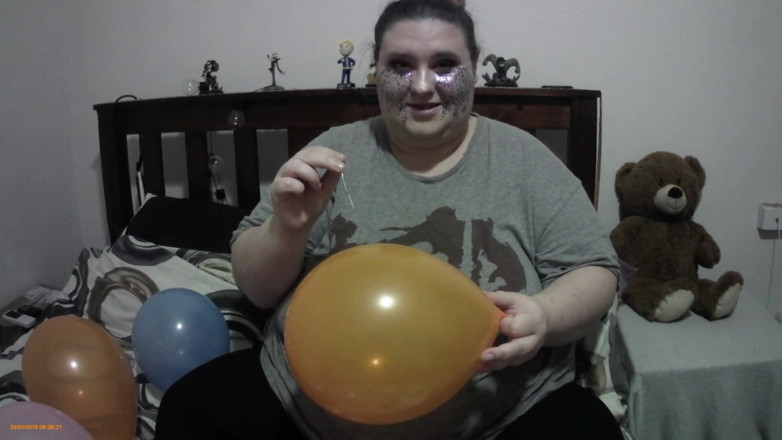 LaLaDelilah: BBW balloon pop