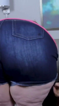 BBWの赤毛ミルフがあなたのチンピラに罰せられる